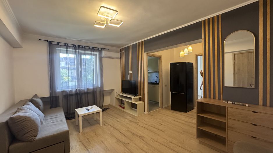 3 camere| ION MIHALACHE - Poză 1