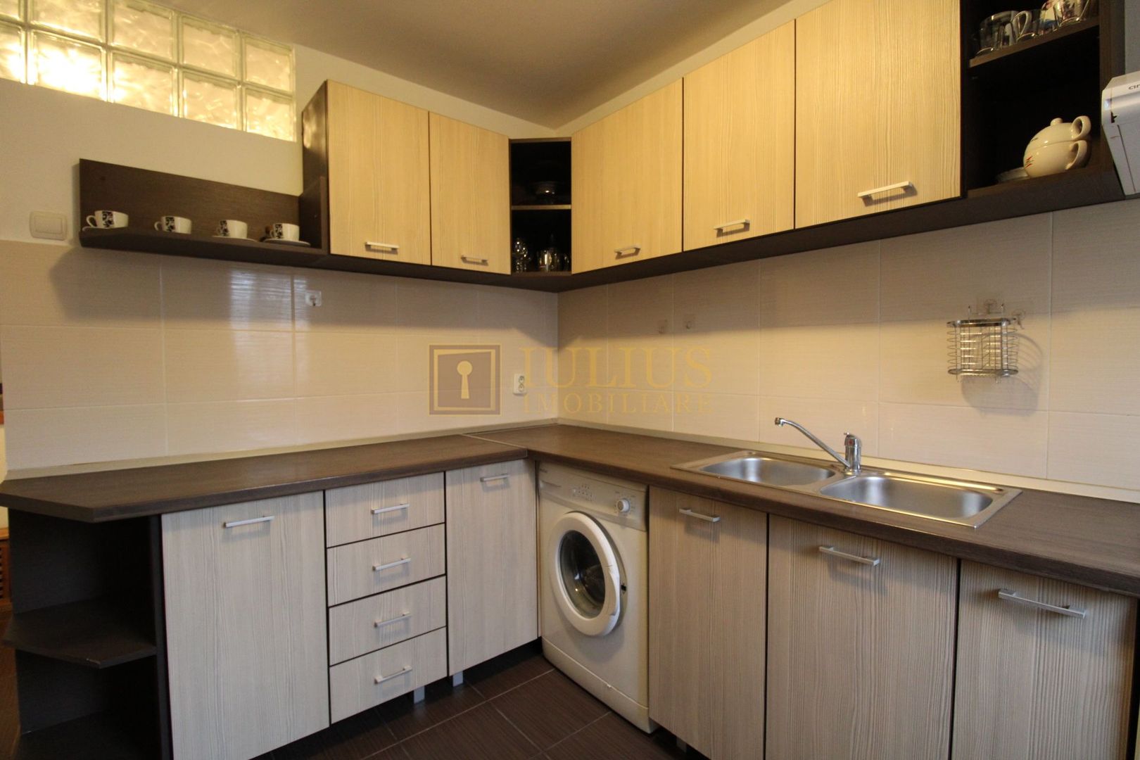 Zona Medicina; str. Bucuresti, centrala proprie. - Poză 8