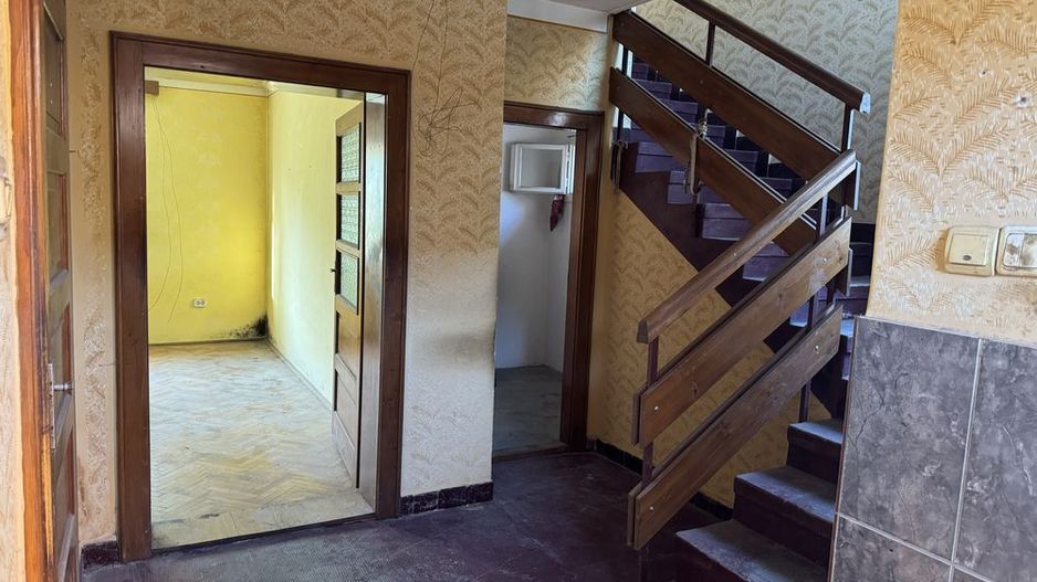 BRASADAS vinde casa cu 3 camere, si curte în zona UNIRII. - Poză 7