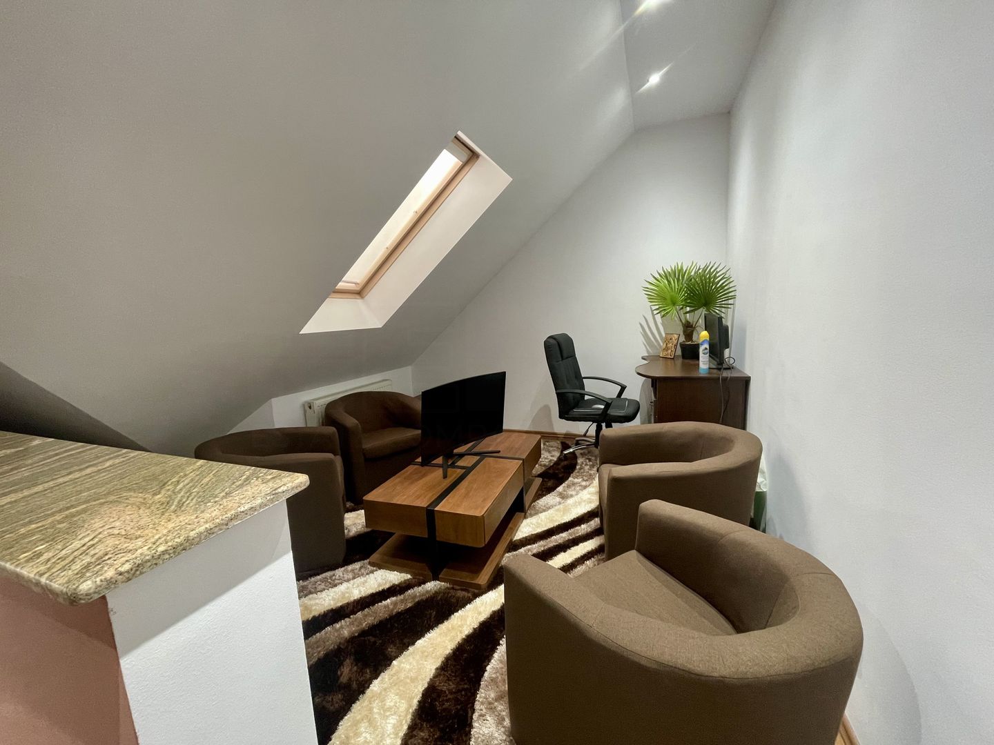 Apartament 3 camere | Etaj 4 + Mansarda | Radauti | Termen scurt/lung - Poză 9