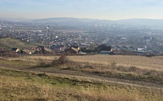 Teren intravilan, 1051 mp. 39 euro mp - Poză 2