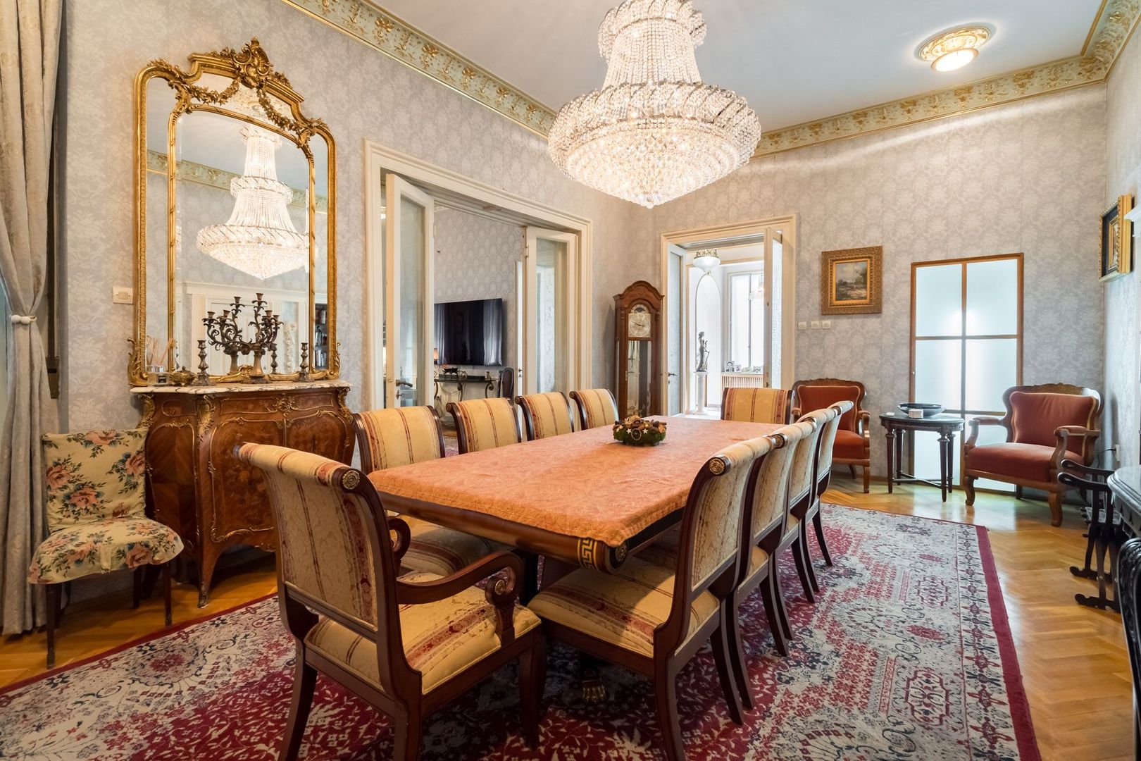 VILA REPREZENTATIVA ICOANEI - Poză 4