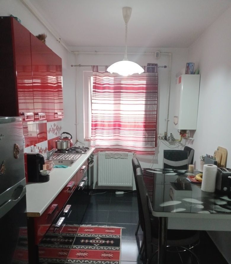 Apartament 2 camere, Eroilor, Florești - Poză 1
