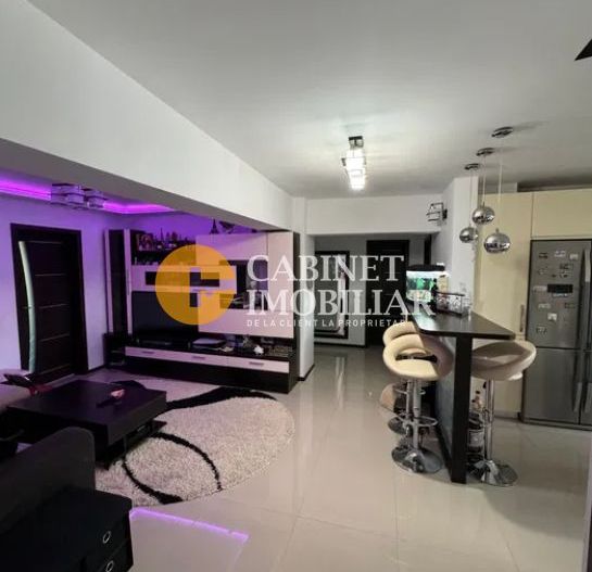 Copou - 4 camere - 107mp - garaj - etaj intermediar - Poză 1