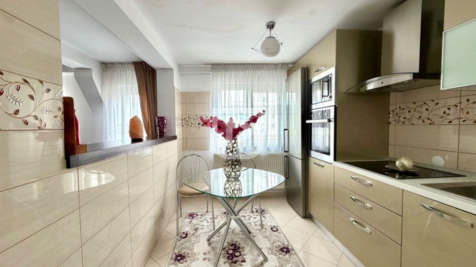 Triplex LUX în centrul Frasin – complet mobilat - Poză 14