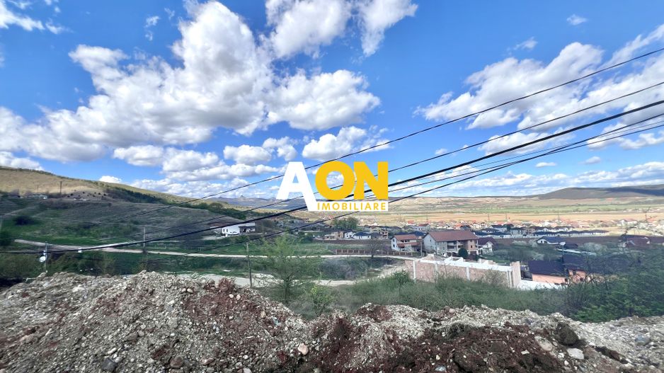 Teren cu priveliste de vanzare, 40ml deschidere, 2100mp teren, Micesti - Poză 2