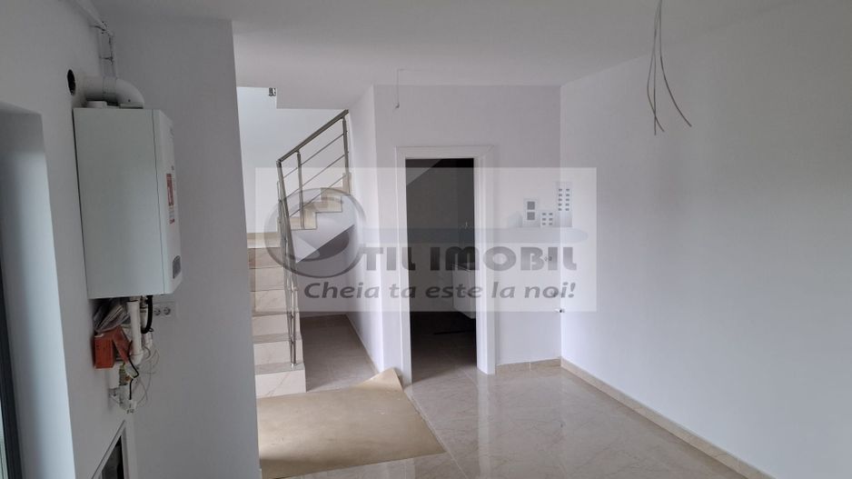 Casa tip Duplex in Valea Adanca 150 000 euro - Poză 10