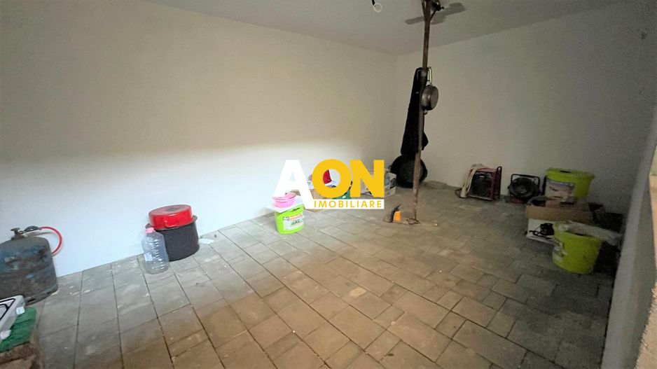 Casa de vanzare, S+P+M, 6 Camere, 2 Bai - Poză 22