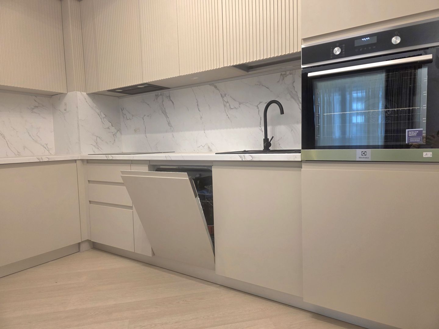 3 camere | Prima inchiriere | Cortina North - Poză 5