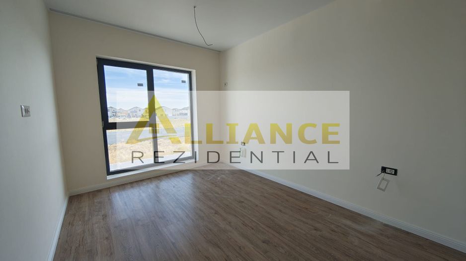 Vila individuala in zona Miorita | 4 camere | Teren 300 mp - Poză 10