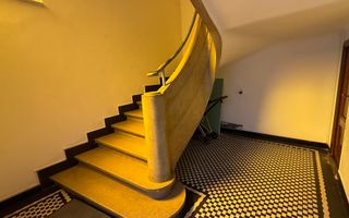 Apartament interbelic cu grădină și garaj - Poză 14