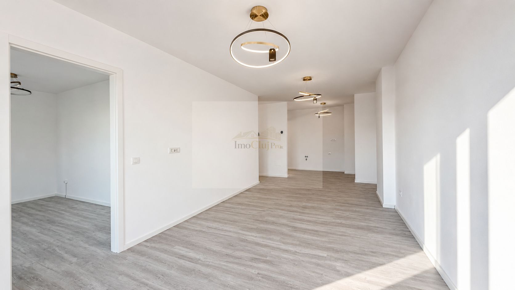 Investiție! Vânzare apartament 2 camere, terasă panoramică~zona Auchan - Poză 3
