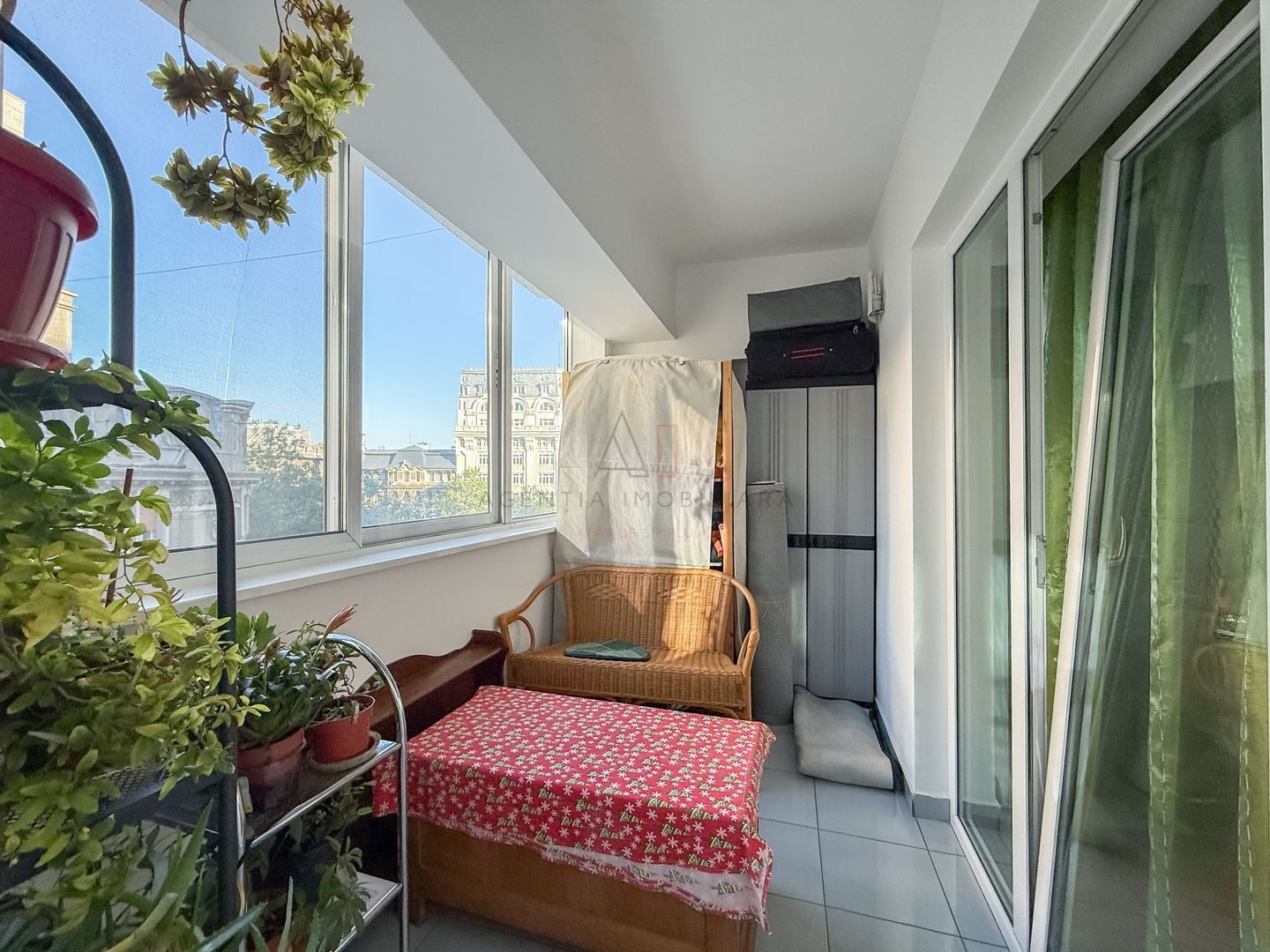 4 camere | Universitate Rosetti | bloc 1980 - Poză 9