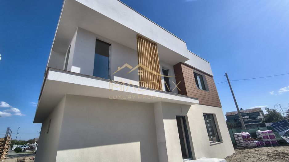 Vila moderna 5 camere // Chiajna // zona noua de case - Poză 1