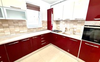 Apartament cu 2 camere decomandat situat la etajul 1 in Giroc - Poză 2