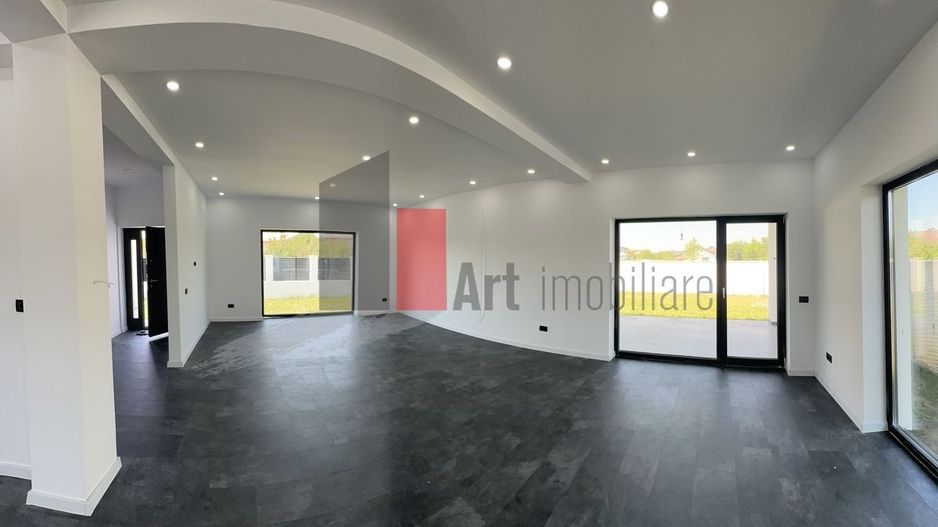 Vanzare vila 4 camere in Domnesti - Poză 12