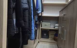 Vând apartament cu 1 camera complet mobilat - Poză 3