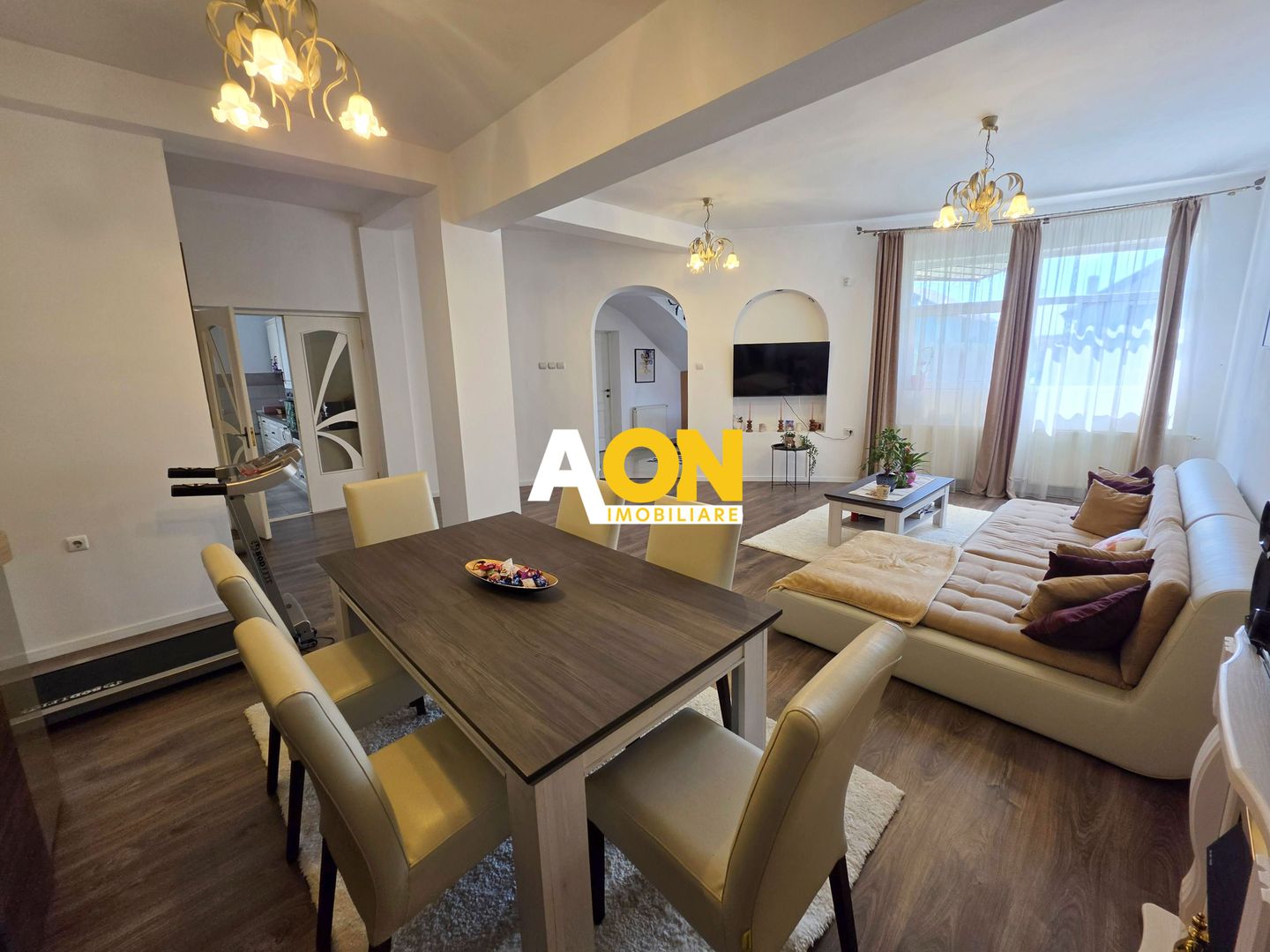 1/2 Duplex mobilat, utilat, 3 camere, 323 mp teren, Cetate, zona Schit - Poză 7