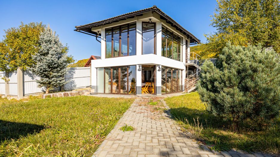 Casă 4 camere, garaj, foișor, grajd, 6000mp teren lângă padure - Poză 3