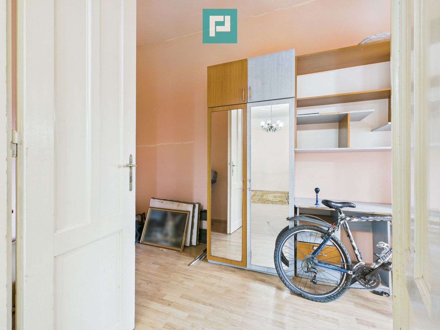 CONAC IMPRESIONANT ÎN GHIOROC - Poză 38