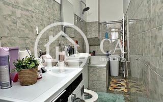 Apartament de vânzare la curte comună cu 3 camere, Ultracentral Oradea - Poză 11