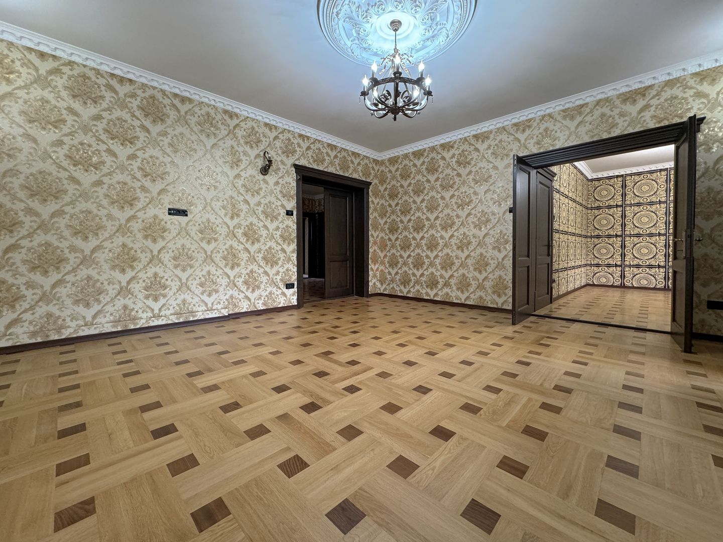 Apartament 5 Camere Primaverii Renovat, Garaj, Boxa - Poză 1