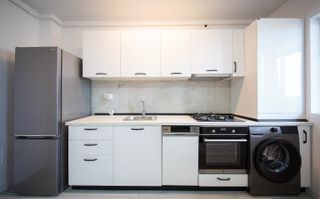 Garsoniera moderna,prima inchiriere - zona Biruintei, metrou Berceni - Poză 4