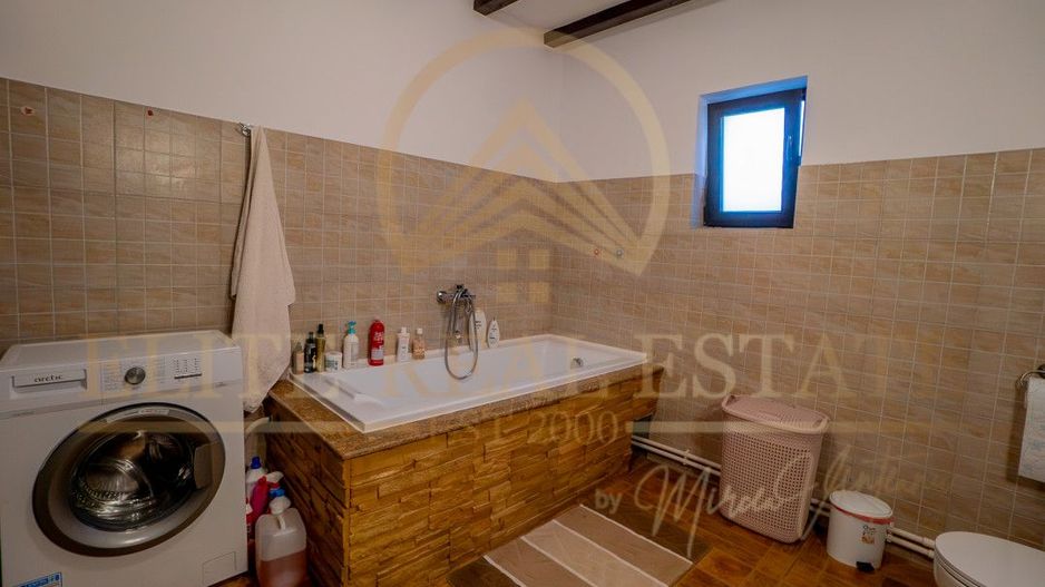 Cumpana - Casa Ideală pentru două familii. - Poză 27