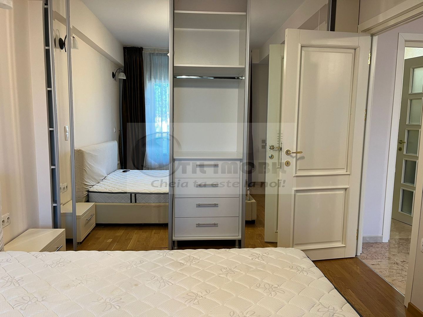 Apartament 3 camere COPOU - COMPLEX EXCLUSIVE- 850 EURO - Poză 8