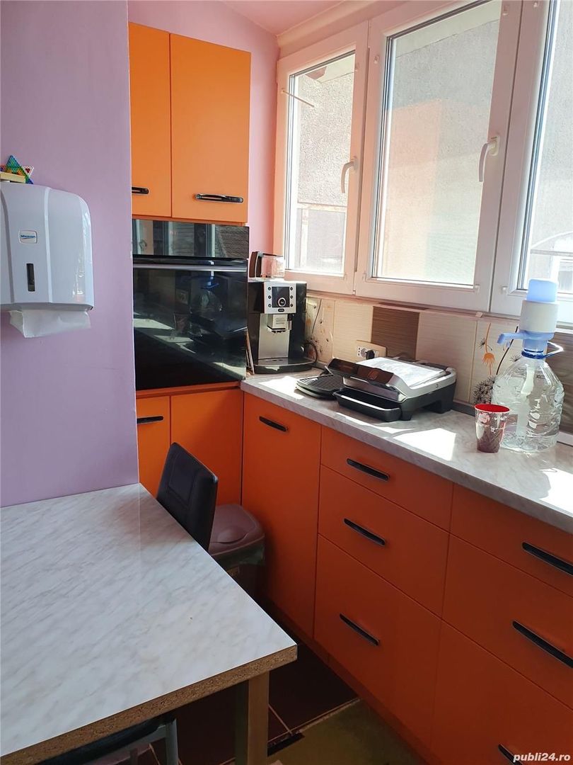 Apartament 3 camere etajul unei case zona Fabric - Poză 3
