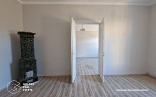 Apartament 3 camere renovat, ultracentral, etaj 3, cladirea Catedralei Catolice - Poză 3
