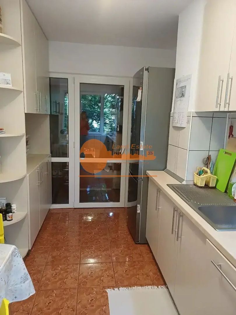 Apartament cu 4 camere in zona Gorjului la 7 minute de Metrou - Poză 1