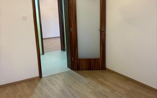 2 CAMERE DECOMANDAT-52 MP-ETAJ 3- PARCARE - ZONA POITIERS - Poză 7