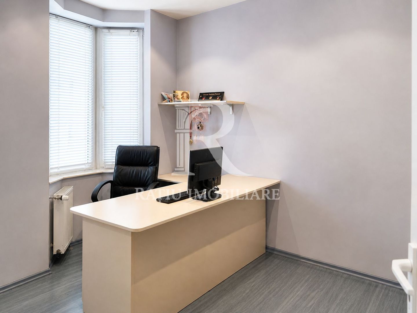 Casă elegantă de vânzare | Complet mobilată și utilată | Oradea - Poză 10