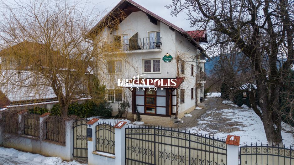 Pensiune de vânzare în Râșnov | 14 camere | 427 mp - Poză 57