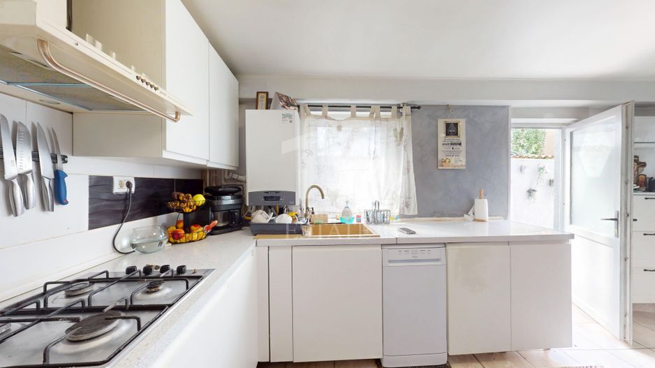 Casa P+1 Sector 5 / Ideala pentru doua familii sau investitie - Poză 32
