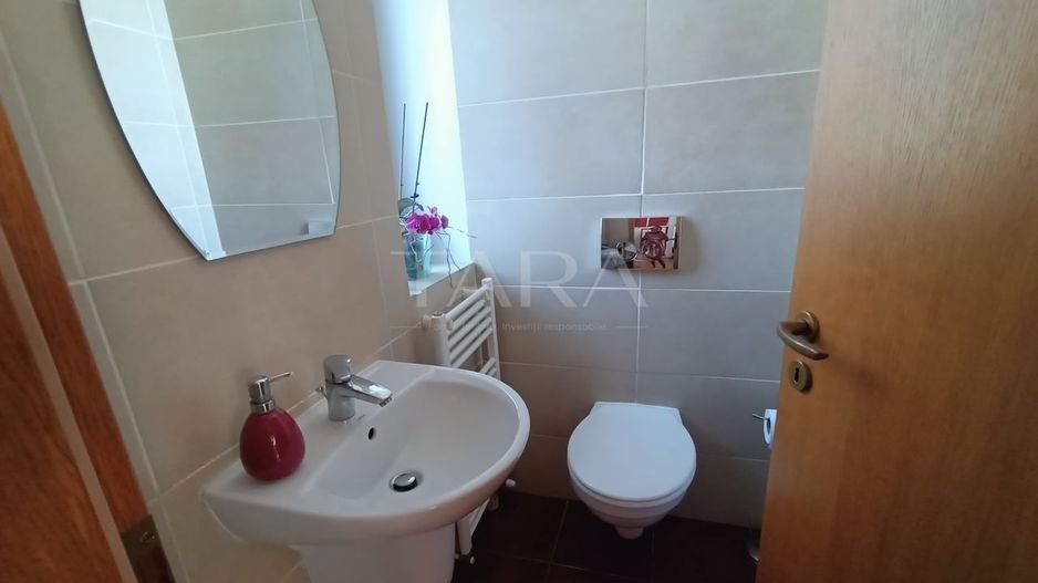 Locuință modernă într-o zonă verde, zona Faget - Poză 5