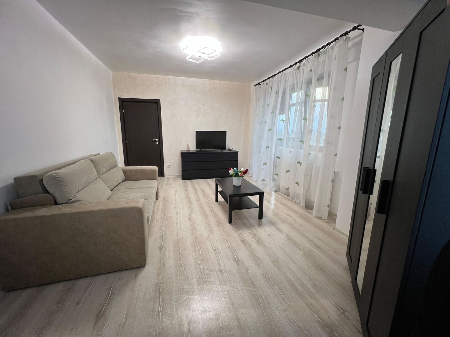 AP. 3 CAMERE - APARATORII PATRIEI, PARCARE INCLUSA, CENTRALA, METROU - Poză 1