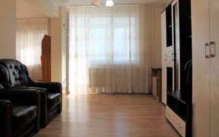 Ultracentral, Piata Victoriei, Opera - Poză 2