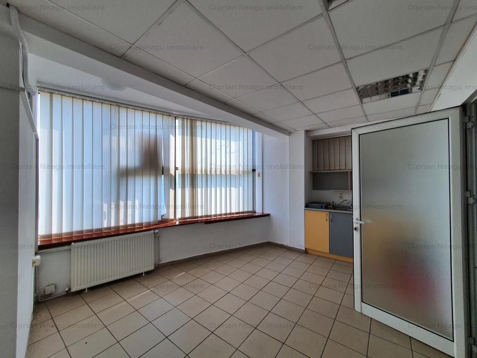 COMISION 0% - Spațiu de birouri la Bulevard principal, Pitesti - Poză 12