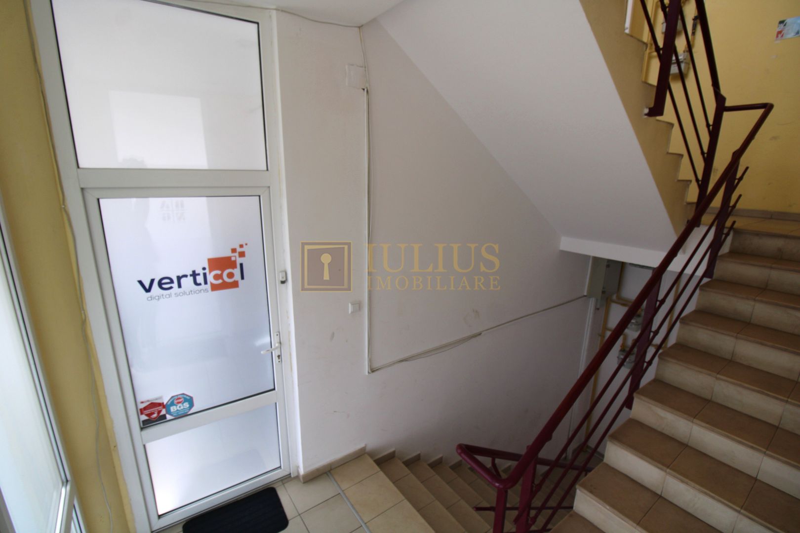 Vad comercial/acces facil, cladire mixta. - Poză 16