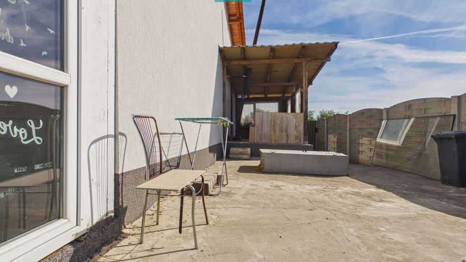 Casă retrasă Pișchia – 4 camere, teren 920 mp - Poză 60