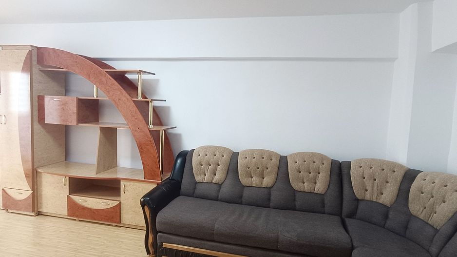 Apartament cu 2 camere, mobilat in blocul Onix-Grivitei - Poză 2