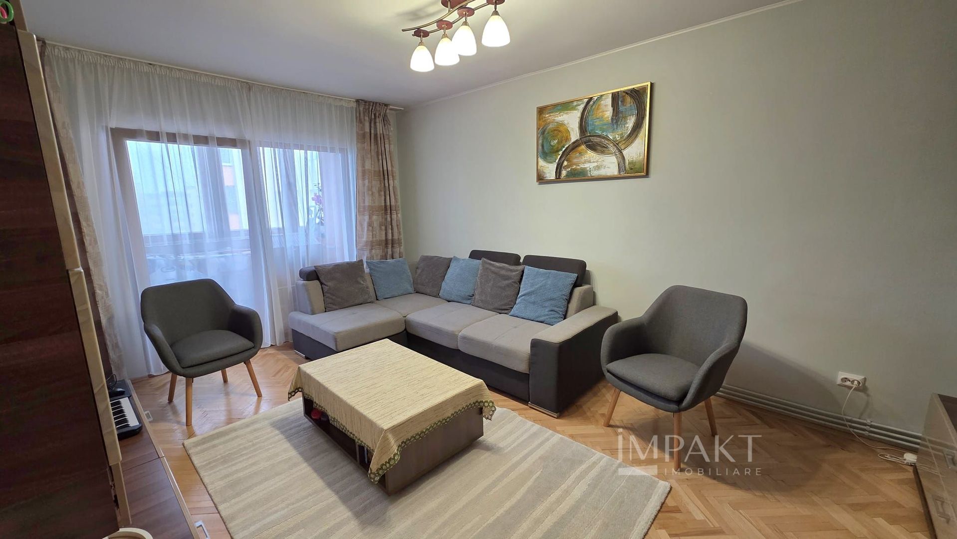 Apartament 3 camere decomandat - - Poză 1
