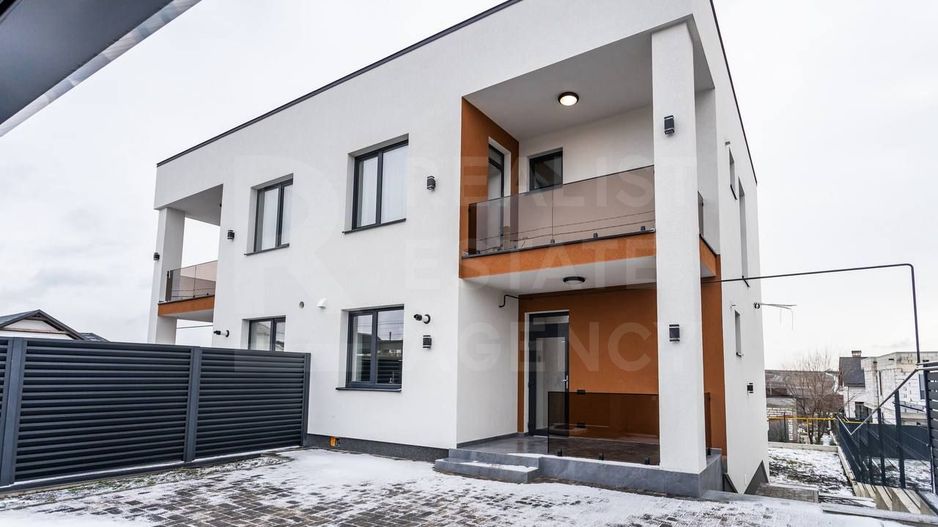 Vânzare, casă, 120 mp + 3 ari, strada Arțarilor, Ialoveni - Poză 1