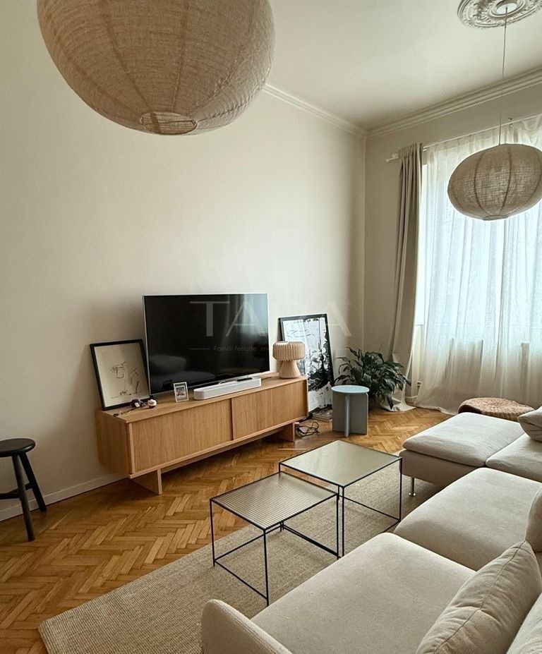 Apartament in imobil istoric, zona centrală in Cluj-Napoca, mobilat. - Poză 4