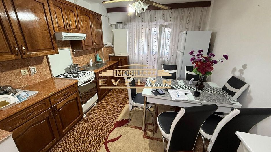 Apartament 2 camere de închiriat – Piața Mare (Casa Cartii) - Poză 1