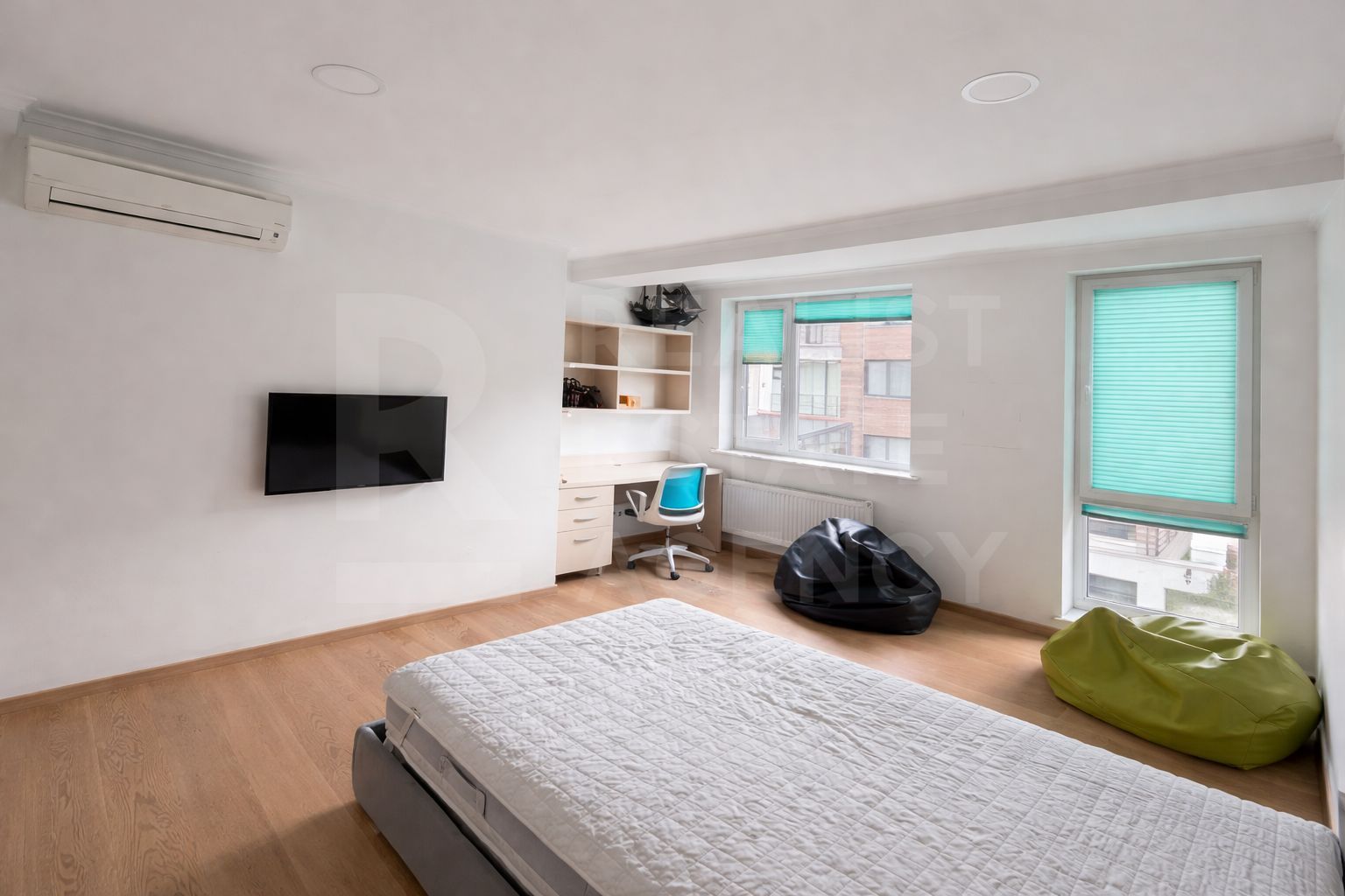 Townhouse in 3 nivele, 4 camere, str. Bucovinei, Ciocana. - Poză 3