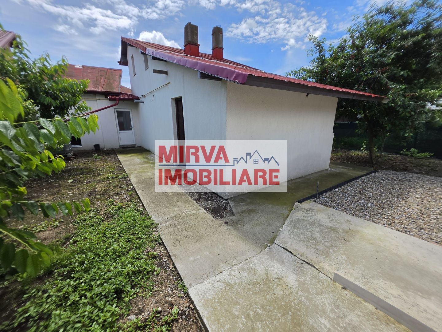🏡 Casă renovată cu 6 camere, teren 557 mp – Berceni, Prahova - Poză 15