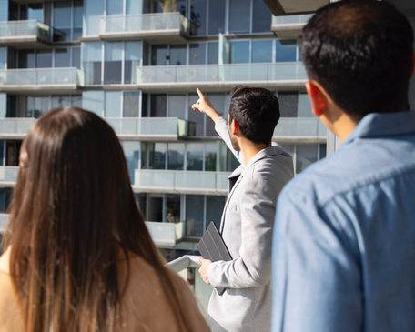 De ce să apelați la noi